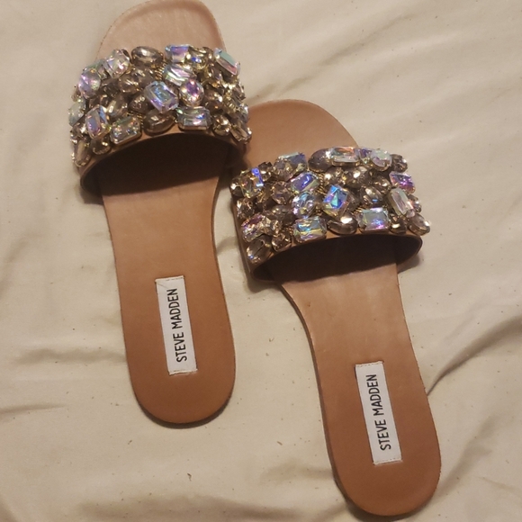 COPY - Brand New Steve Madden size 7.5 Slides - Picture 4 of 5